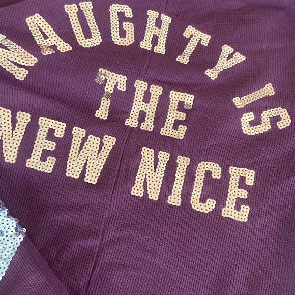 VS PINK BLING MAROON ONESIE - SMALL - Picture 4 of 7